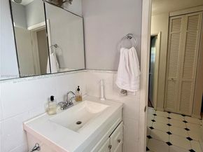 8070 NW 176th St, Hialeah FL 33015