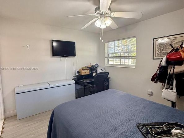 8070 NW 176th St, Hialeah FL 33015