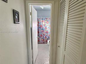 8070 NW 176th St, Hialeah FL 33015