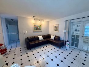 8070 NW 176th St, Hialeah FL 33015