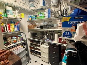 8070 NW 176th St, Hialeah FL 33015