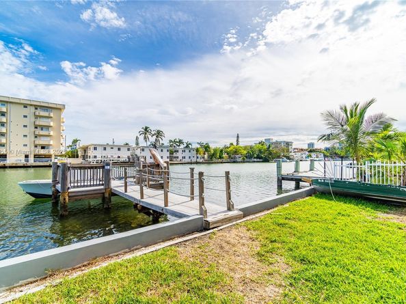 8335 E Crespi Blvd 4, Miami Beach FL 33141