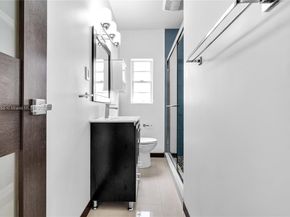 8335 E Crespi Blvd 4, Miami Beach FL 33141