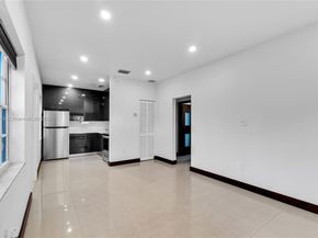 8335 E Crespi Blvd 4, Miami Beach FL 33141