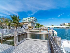 8335 E Crespi Blvd 4, Miami Beach FL 33141