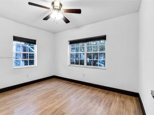 8335 E Crespi Blvd 4, Miami Beach FL 33141