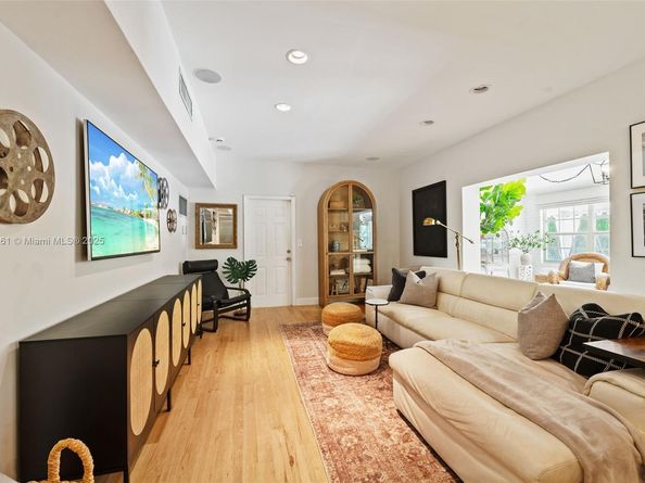 1314 Country Club Prado, Coral Gables FL 33134