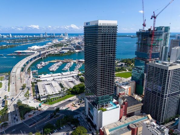 398 NE 5th St 1811, Miami FL 33132