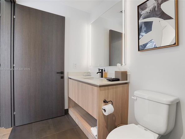 398 NE 5th St 1811, Miami FL 33132