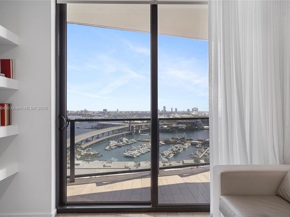 398 NE 5th St 1811, Miami FL 33132