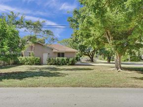 620 NE 2nd St, Pompano Beach FL 33060