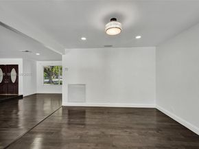 620 NE 2nd St, Pompano Beach FL 33060