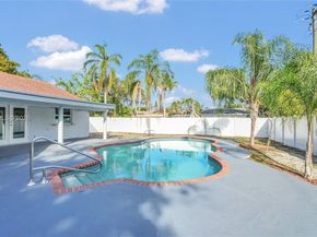 620 NE 2nd St, Pompano Beach FL 33060