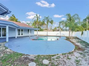 620 NE 2nd St, Pompano Beach FL 33060