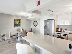 1621 Bay Rd 506, Miami Beach FL 33139