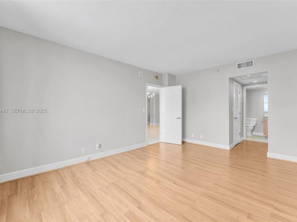 401 69th St 713, Miami Beach FL 33141