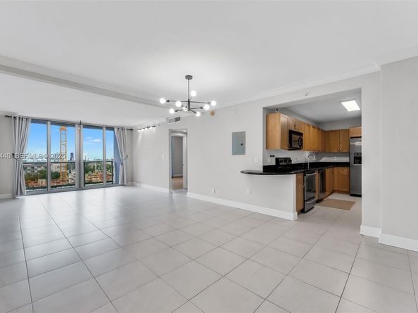 401 69th St 713, Miami Beach FL 33141