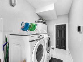 1147 NE 37th Place, Homestead FL 33033