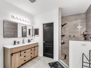 1147 NE 37th Place, Homestead FL 33033