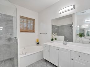 3237 NW 32nd Ter, Oakland Park FL 33309
