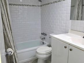 501 Blue Heron Dr 315A, Hallandale Beach FL 33009