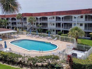 501 Blue Heron Dr
