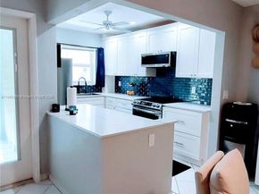501 Blue Heron Dr 315A, Hallandale Beach FL 33009