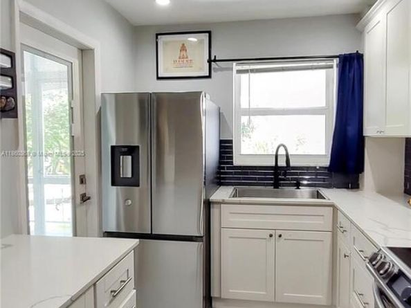 501 Blue Heron Dr 315A, Hallandale Beach FL 33009
