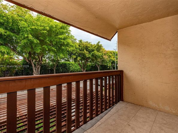 6455 SW SW 116th Pl C, Miami FL 33173
