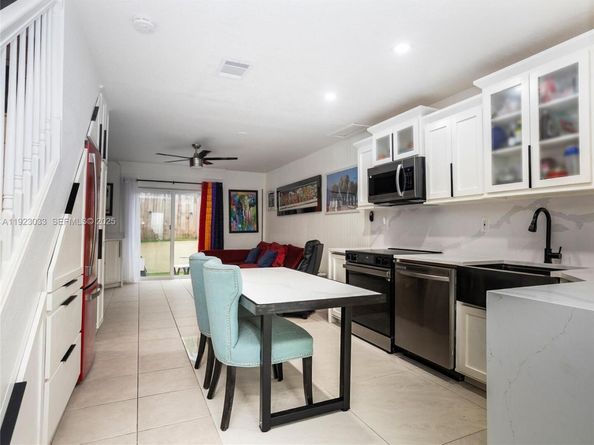 437 SW 3rd St 2, Miami FL 33130