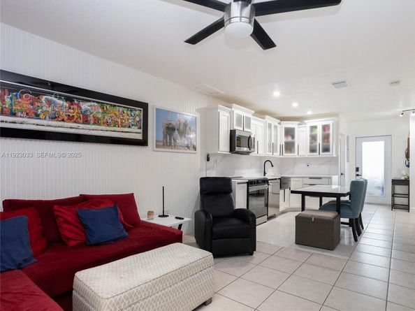 437 SW 3rd St 2, Miami FL 33130