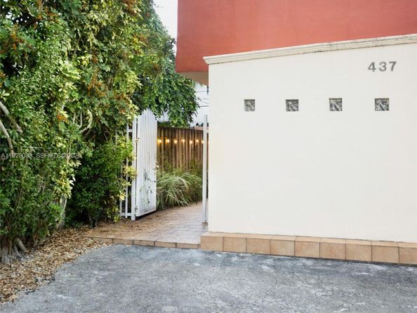 437 SW 3rd St 2, Miami FL 33130