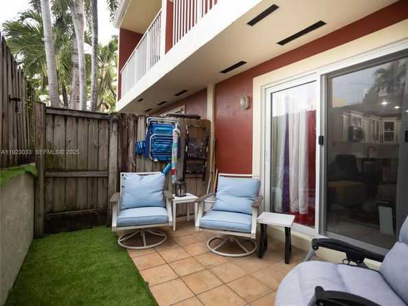 437 SW 3rd St 2, Miami FL 33130