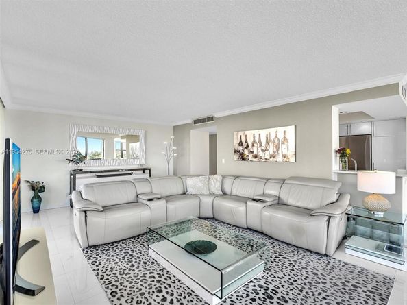2017 S Ocean Dr 409, Hallandale Beach FL 33009