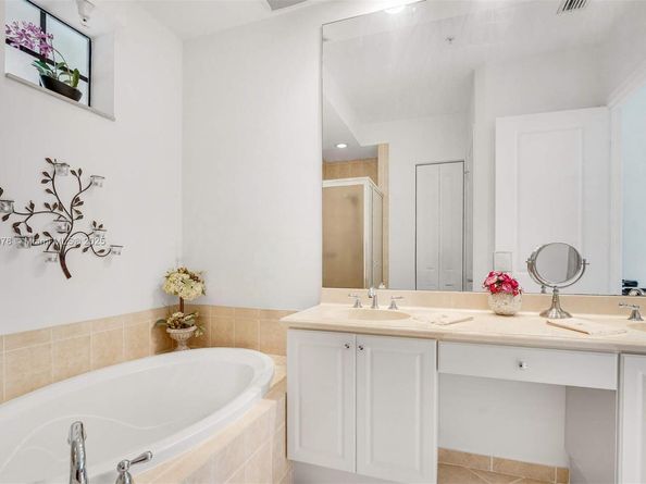 2901 NW 126th Ave 2415, Sunrise FL 33323