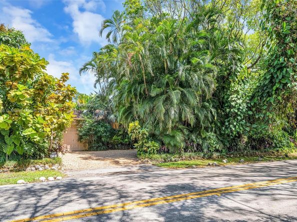 4187 S Le Jeune Rd, Miami FL 33133