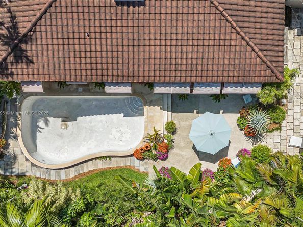 4187 S Le Jeune Rd, Miami FL 33133