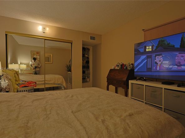 9340 W Flagler St 104B, Miami FL 33174