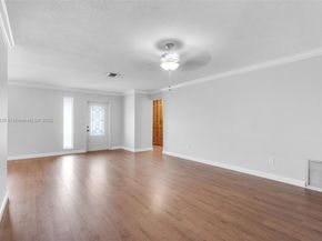8860 NW 15th St, Pembroke Pines FL 33024
