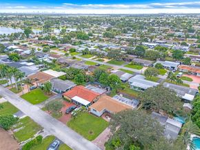 8860 NW 15th St, Pembroke Pines FL 33024