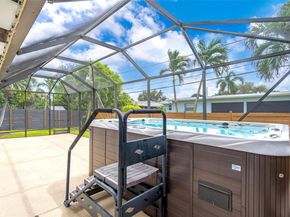 8860 NW 15th St, Pembroke Pines FL 33024