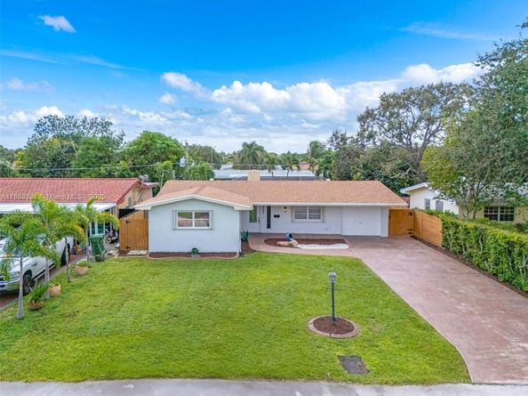 8860 NW 15th St, Pembroke Pines FL 33024