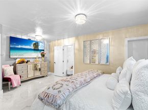 12721 SW 47th St, Miami FL 33175