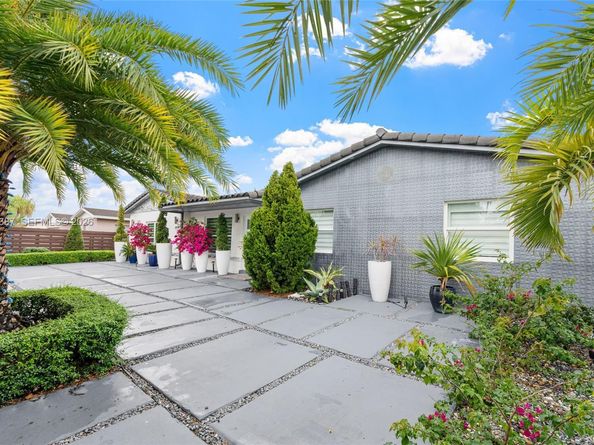 12721 SW 47th St, Miami FL 33175