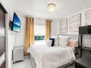 12721 SW 47th St, Miami FL 33175