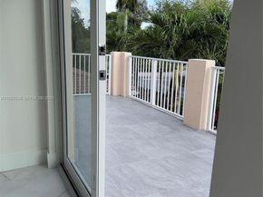 15254 SW 109th St, Miami FL 33196