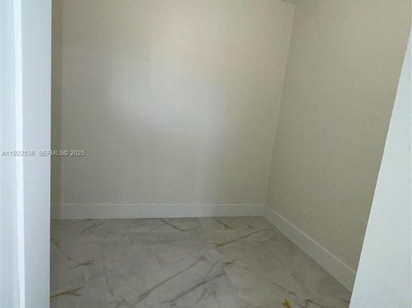 15254 SW 109th St, Miami FL 33196