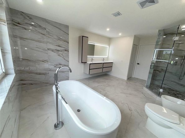 15254 SW 109th St, Miami FL 33196