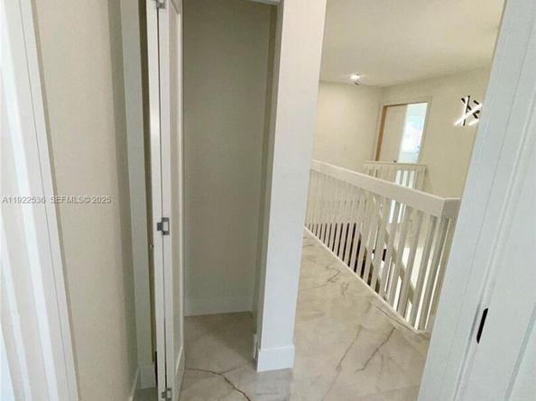 15254 SW 109th St, Miami FL 33196