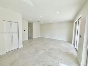 15254 SW 109th St, Miami FL 33196